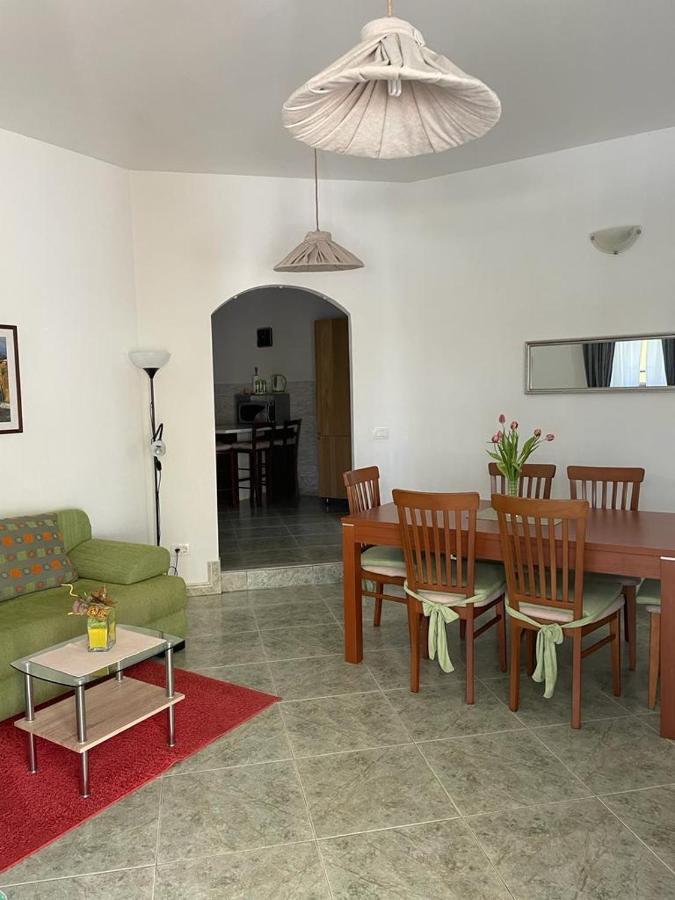 Apartments Sterna Groznjan Ngoại thất bức ảnh
